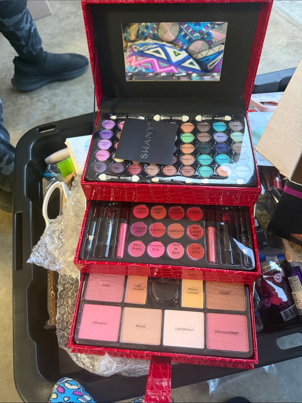SHANY 3-Tier Women's Eyeshadow & Face Palette - Pink/Red Case